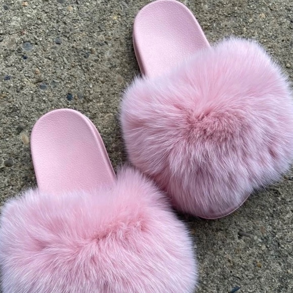 Carnation Real Fur Custom Slides sizes 7.5,8,8.5 only - Picture 4 of 5